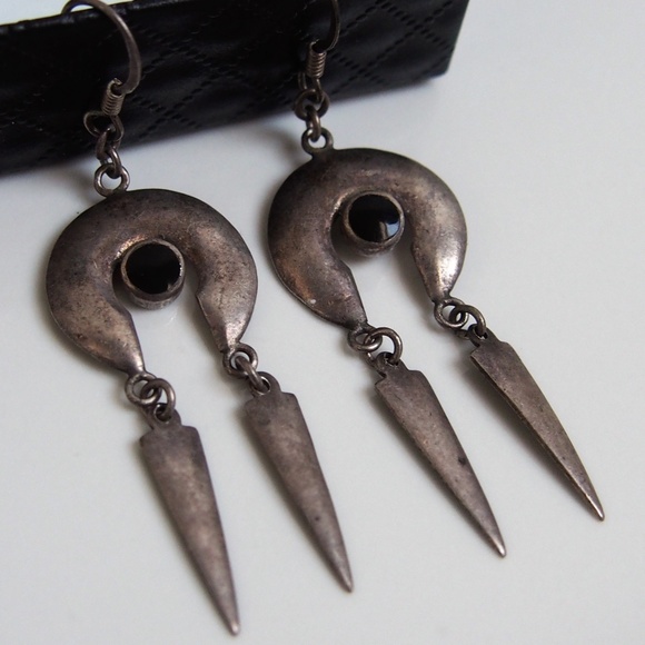 Vintage Jewelry - Native American Ster SILVER Onyx Earrings